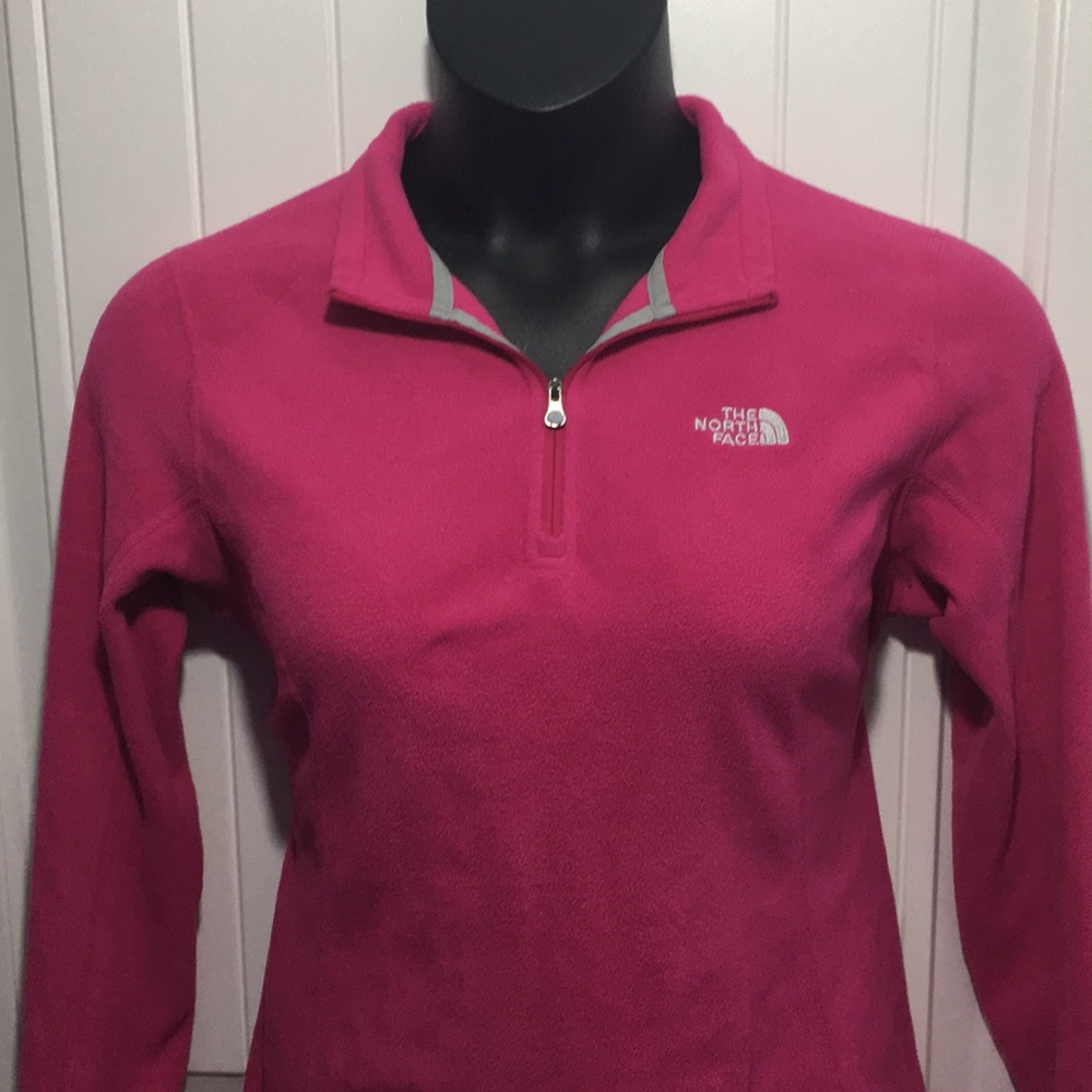 North Face Pull Over